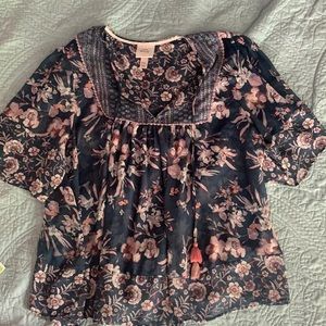 XXL flowwy top. Semi see through beautiful soft.